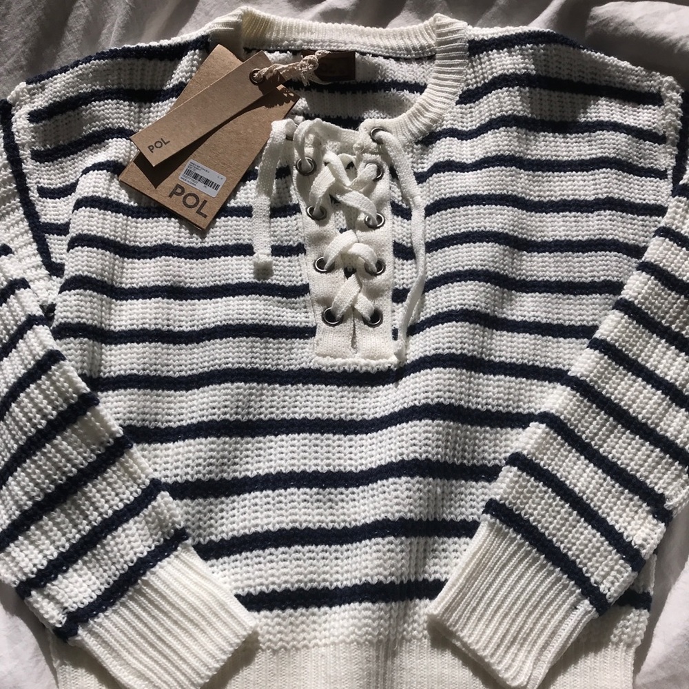 White/Navy pullover lace up sweater